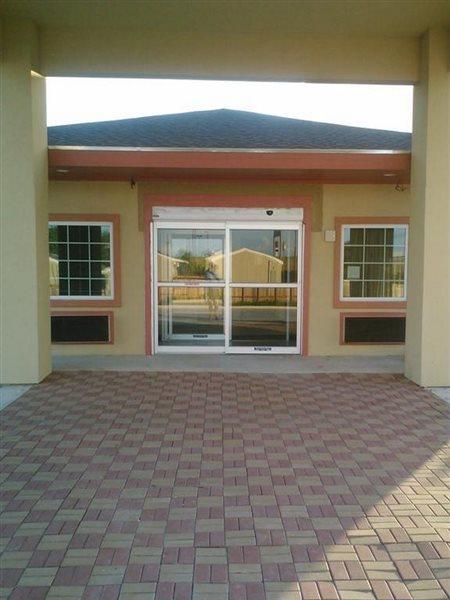 Dilley Rodeway Inn מראה חיצוני תמונה