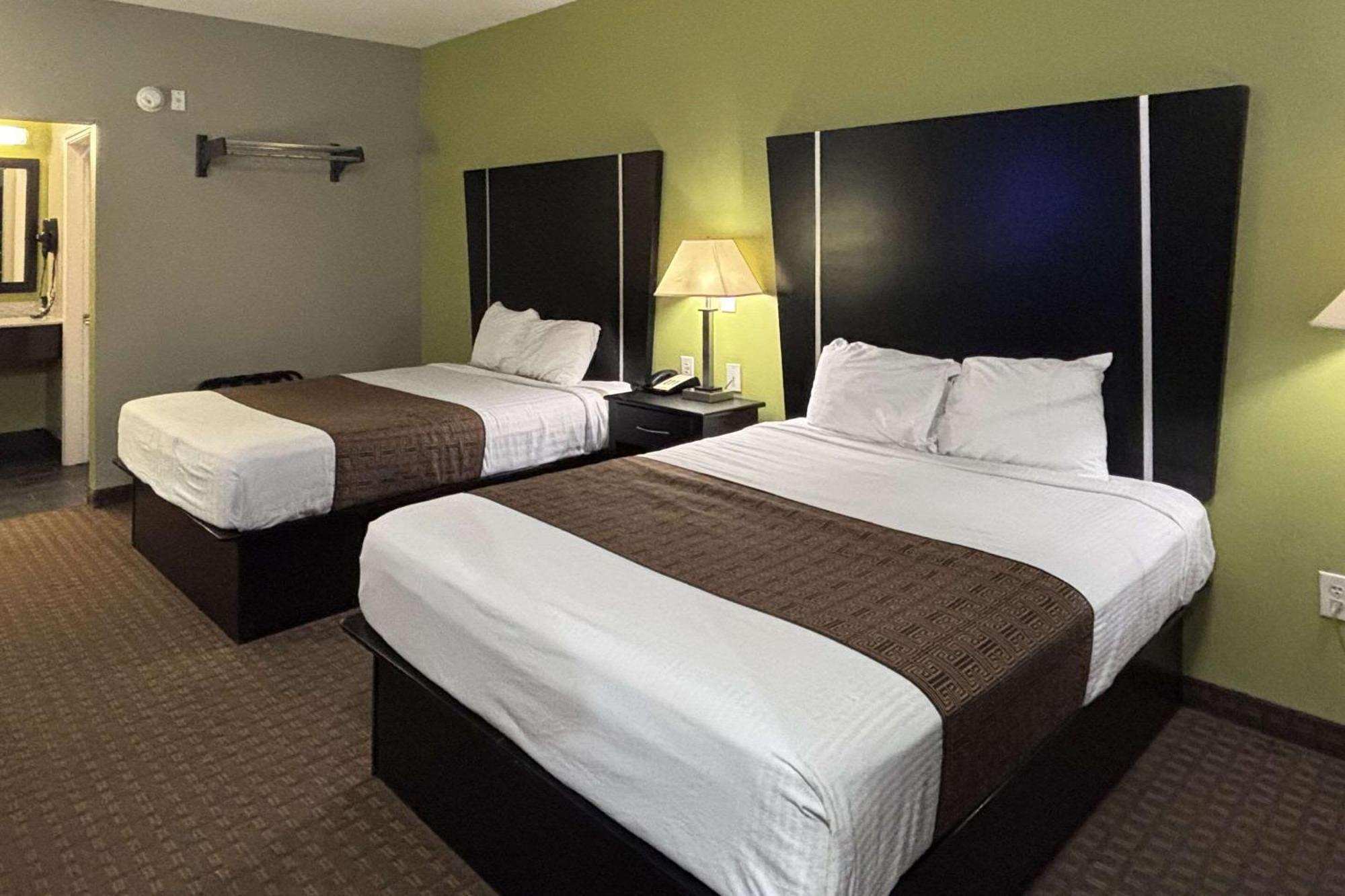 Dilley Rodeway Inn מראה חיצוני תמונה